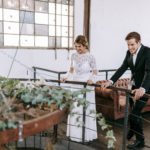 Industrial Style Trauung Location mit Brautpaar