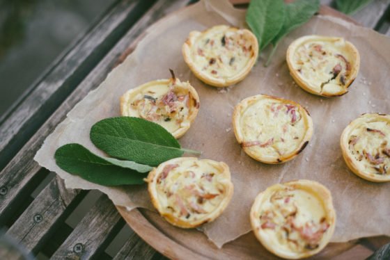 Flammkuchen Salbei Törtchen-3