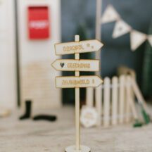 Wichtel Wegweiser mit Standfuß