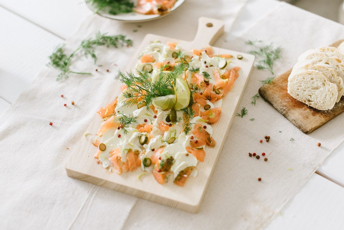 Snack Board mit Lachs Partygericht