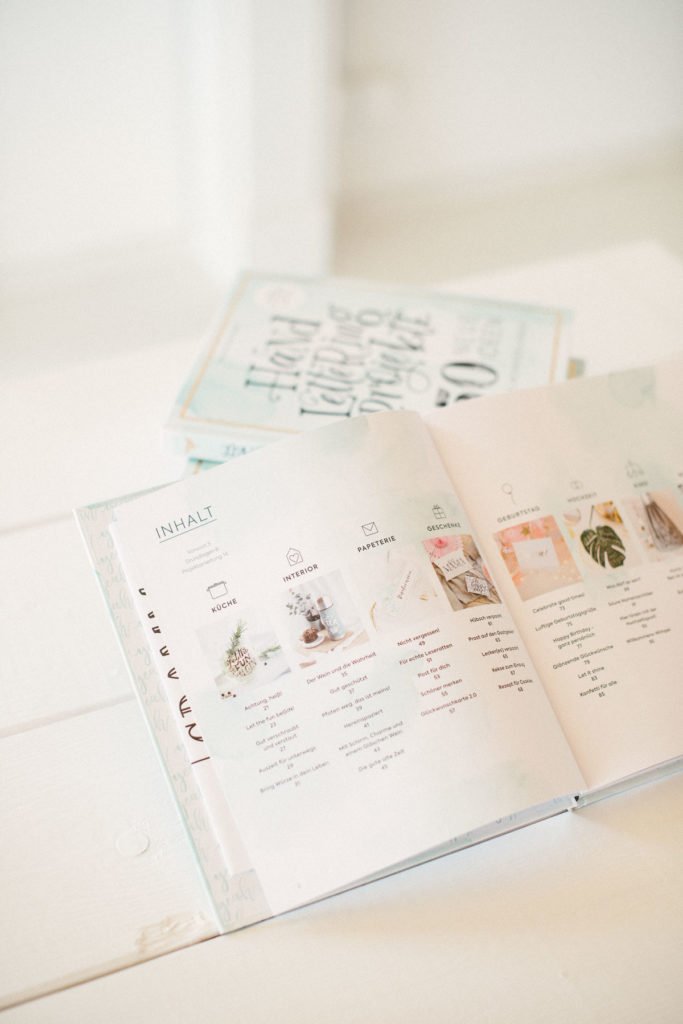 50 Handlettering Projekte Frau Hölle Buch