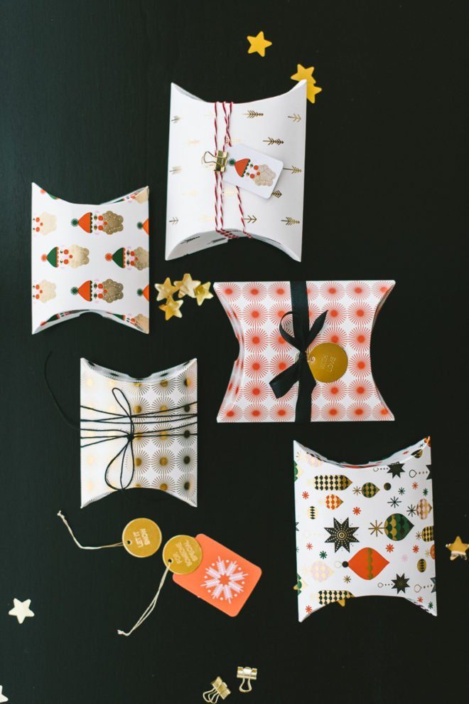 Weihnachtsgeschenke hübsch verpacken in rot, gold und schwarz