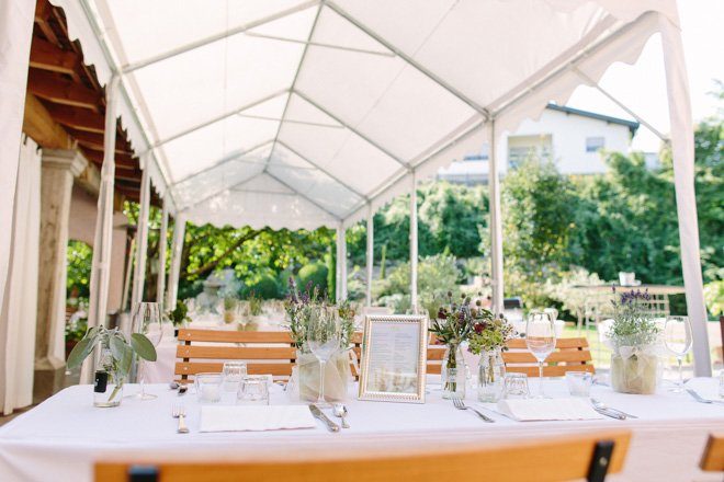 Hochzeit auf dem Bauernhof - Natürliche Hochzeit fotografiert von Aline Lange6