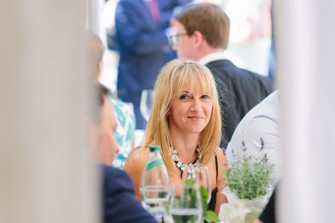 Hochzeit auf dem Bauernhof - Natürliche Hochzeit fotografiert von Aline Lange7